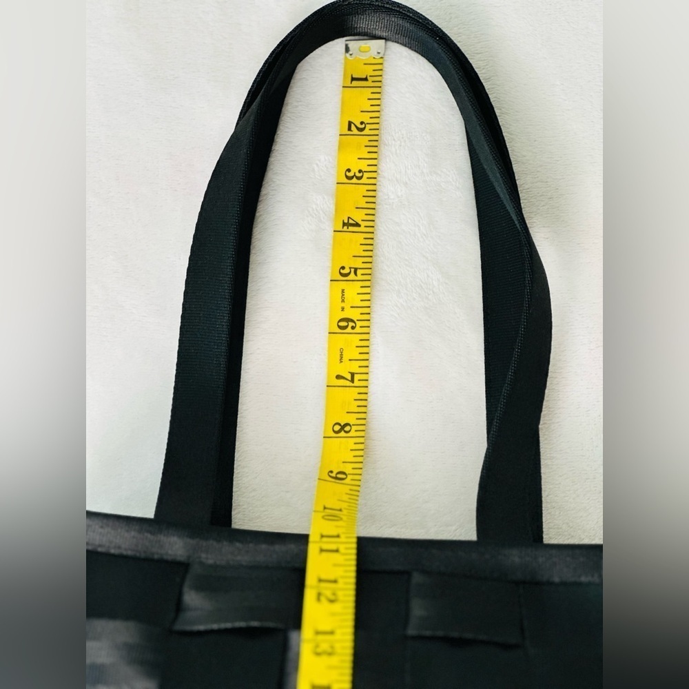 Harveys The Original Seatbelt Black Woven Tote Bag - Picture 6 of 8
